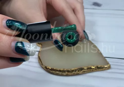 Lac gel in 3 pasi 4ml #222 Noapte smarald