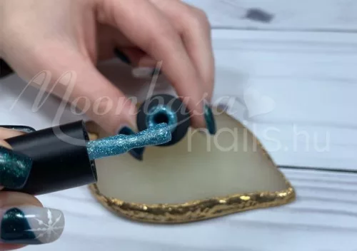 Lac gel in 3 pasi 4ml #232 Ploaie de sclipici albastru deschis