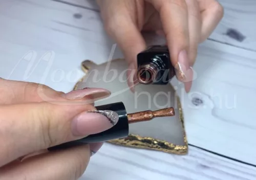 Lac gel Tiger Eye 5ml #833 Roz flamingo strălucitor