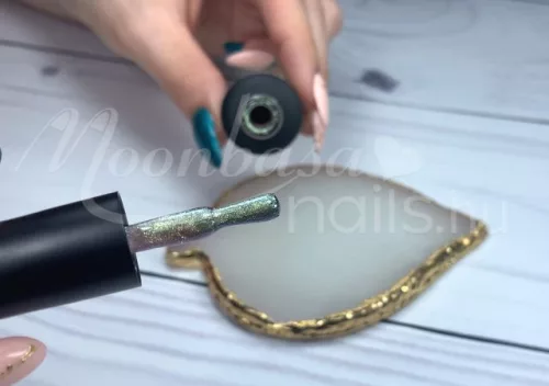 Lac gel Magic TOP 5ml #456 auriu cu sclipici