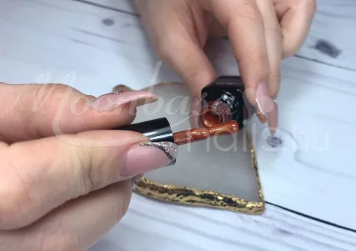 Lac gel termic Tiger Eye 5ml #873 Rosu purpuriu - unt de arahide