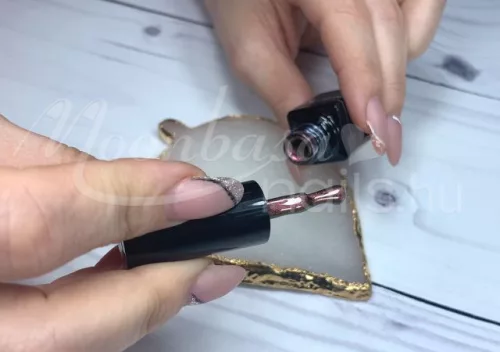 Lac gel acoperitor Tiger Eye 5ml #881 Mercur