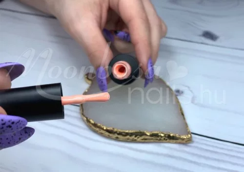 Lac gel in 3 pasi 4ml #022 Roz flamingo