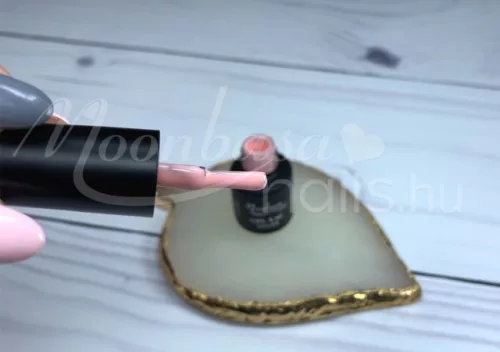 Lac gel in 3 pasi 4ml #198 Silk Sugar