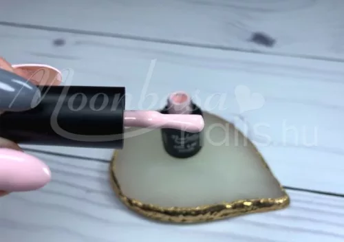 Lac gel in 3 pasi 4ml #199 Piggy Pink