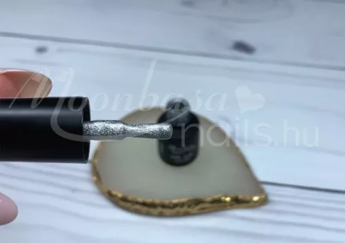 Lac gel in 3 pasi 4ml #210 Silver Sunday