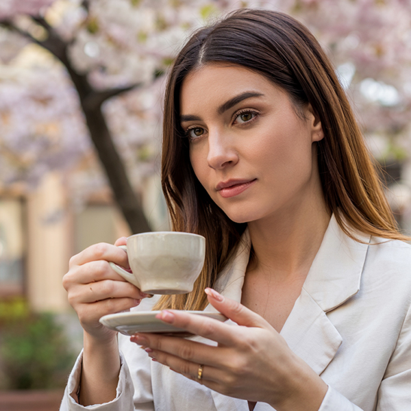 Modele gel lac 2026: de la french modern la cat eye și efecte 3D spectaculoase
